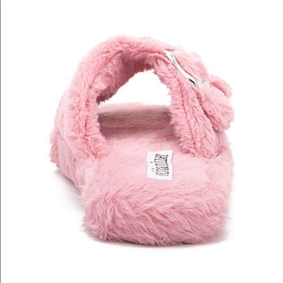 Fuzzy Slip-On Slides - Picture 6 of 8